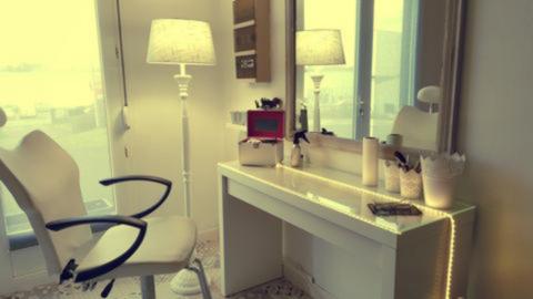 Espace-maquillage-permanent - L'Atelier 100% Elles
